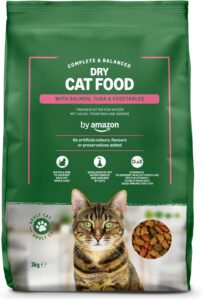Croquettes complètes pour chats adultes au saumon, thon et légumes